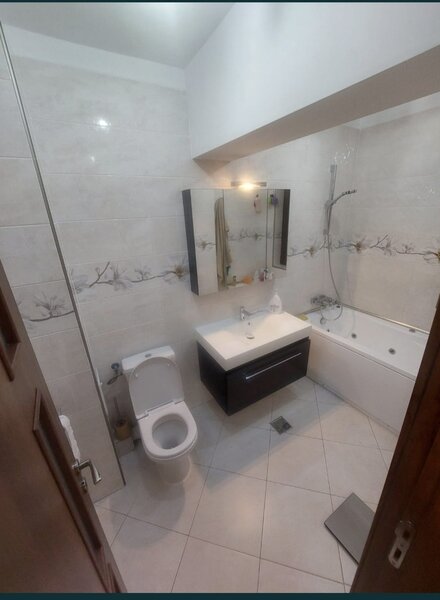 Rahova/ str.Pucheni, bloc 2017, parter inalt/10, loc parcare, 2 gr.sanitare